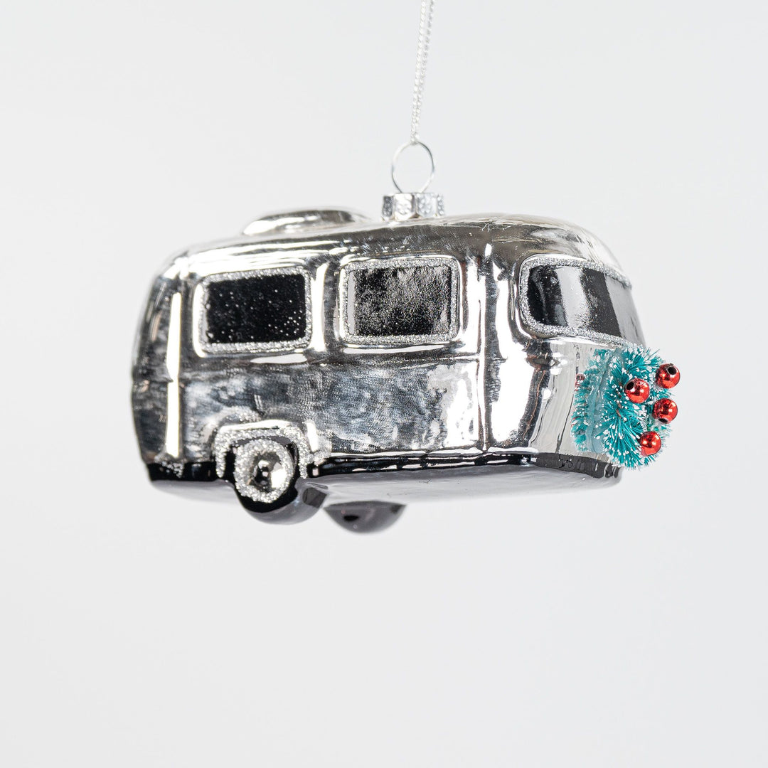 Glass Camper with Wreath Ornament